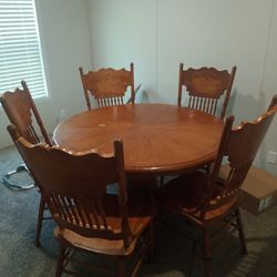 Kitchen Table With 7 Chairs