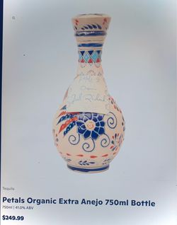 Petals Organic Extra Anejo 750ML Bottle