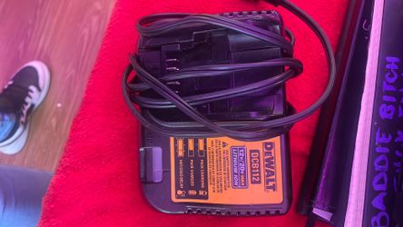 DeWalt Charger (DCB112)