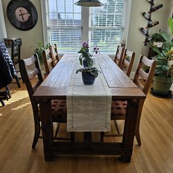 Rustic Dining Room Table and Chairs