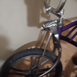 Old Skool Lowrider Bike 