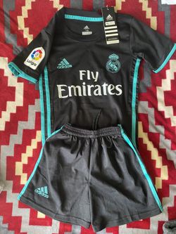 Ropa Deportiva Niñ@- Real Madrid ( Talla 16)