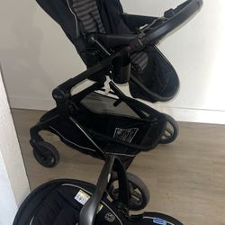 Stroller 