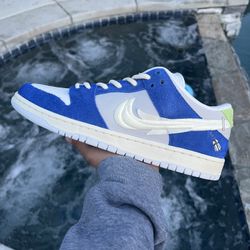 Nike SB Dunk Low “Fly Streetwear Gardenia” Size 10