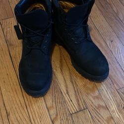 Black Premium Timbs 