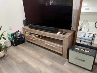 Tv stand 60"