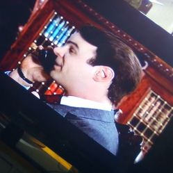 40"  LCD HDTV w/Full HD 1080p