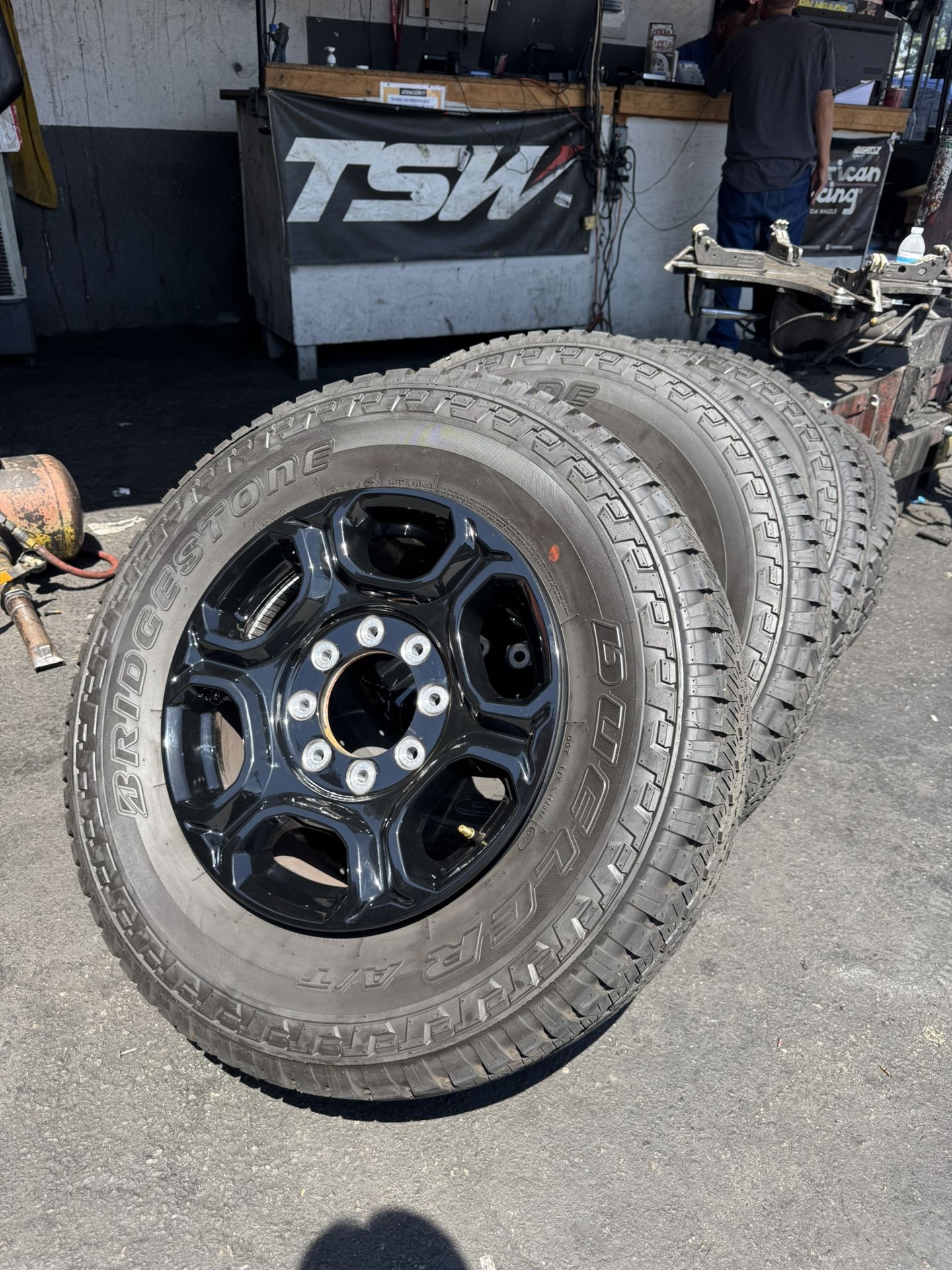 USED OEM FORD F250 SUPER DUTY WHEELS FOR SALE 18” 275/70/18