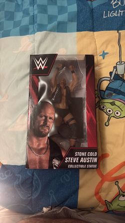 Wwe Stone cold Steve Austin statue