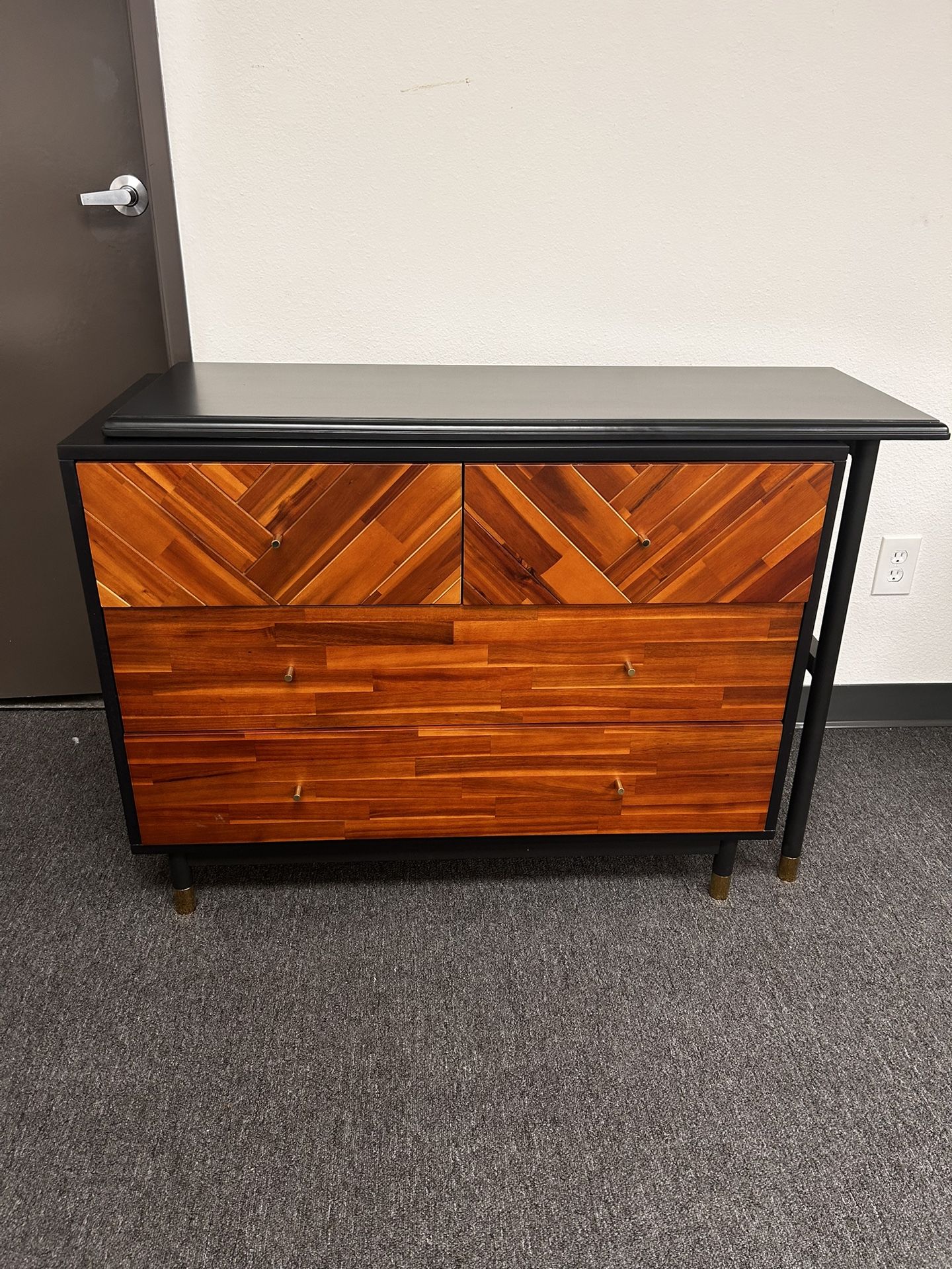 Wood Dresser With Console