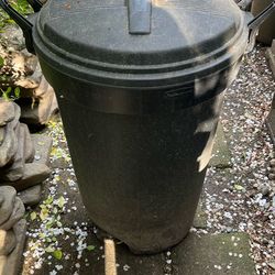 FREE - Garbage Can