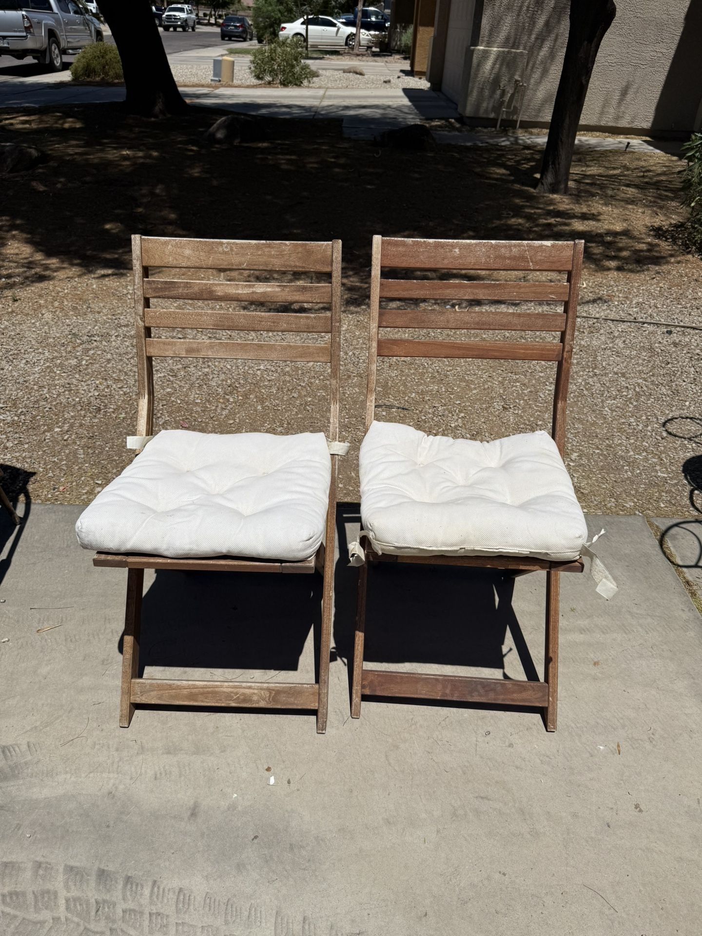 Set 4 Chairs