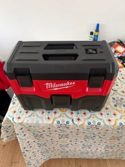 Milwaukee vacuum