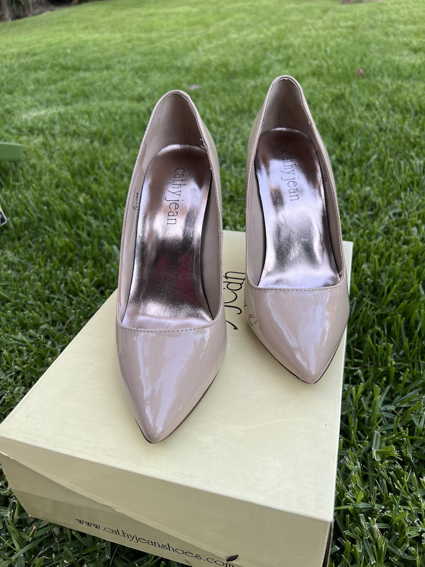 Cathy Jean Nude Heels