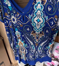 Blue / flowers and gold chain straps