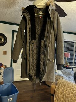 Vince Camuto Wool coat 