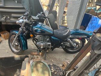 Suzuki GZ250 Cruiser Motorcycle