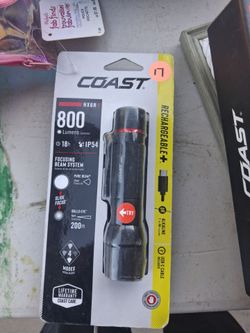 Coast 800 lumens flashlights