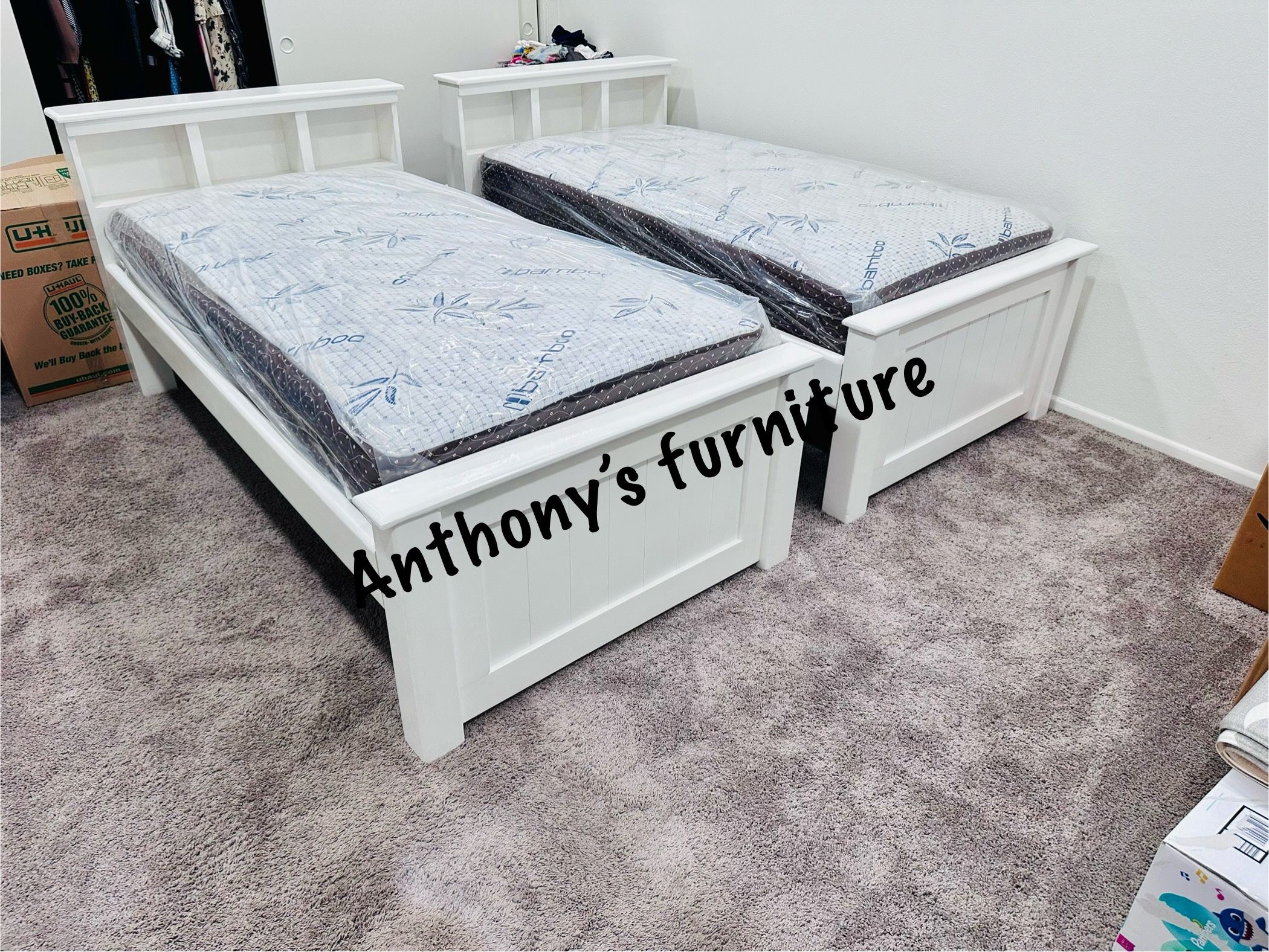 White Twin Beds With Mattresses
