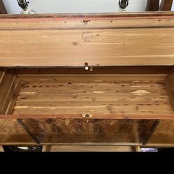 CEDAR CHEST
