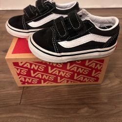 Vans Old Skool Toddler Size 5 Black White Velcro Sneakers