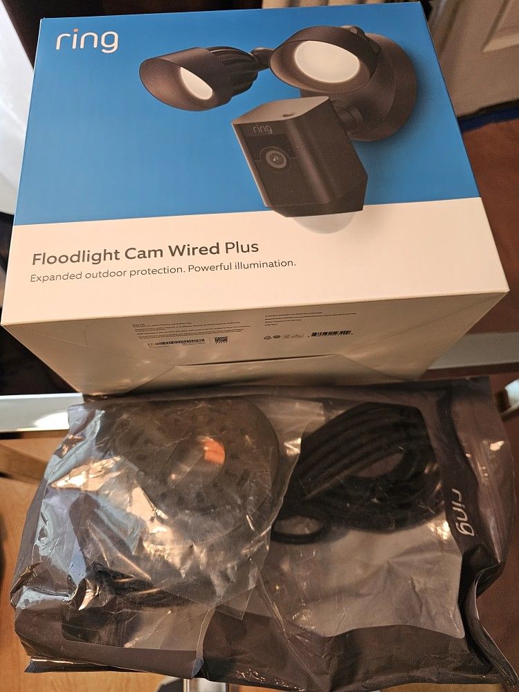 New In Sealed Box Ring Floodlight Cam Wired Plus And Plug In Mount For It
