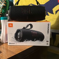 JBL Charge 6 