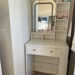 White Desk Christmas Gift 