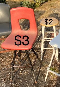 STOOLS