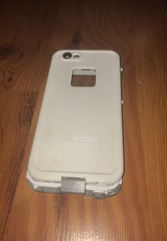 iPhone 6 life proof case white