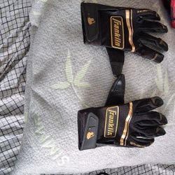 Franklin Sports MLB Classic One LT Baseball Batting Gloves - Black Gold  Youth Large