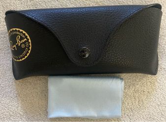 Ray-Ban Universal Medium Soft Black Case for Sunglasses & Eyeglasses with Cloth