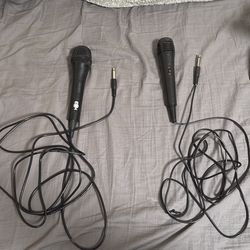 2 Microphones