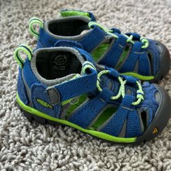 KEEN Water Shoes toddler size 5