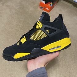 Size 11 - Air Jordan 4 Retro Thunder Black Yellow 2023