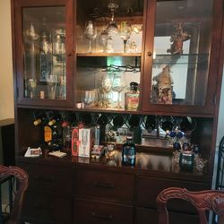 Beautiful Mahogany Dark Brown Wood China Cabinet