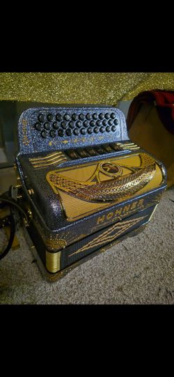 Acordeon Hohner Anacleto Rey Del Norte tonos de mi y fa