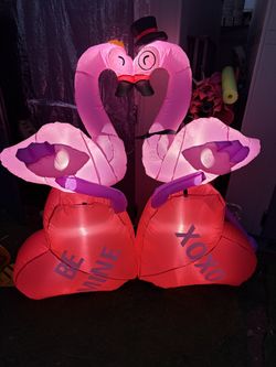Inflatable Valentine decoration