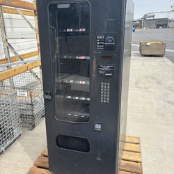 Food Vending Machine