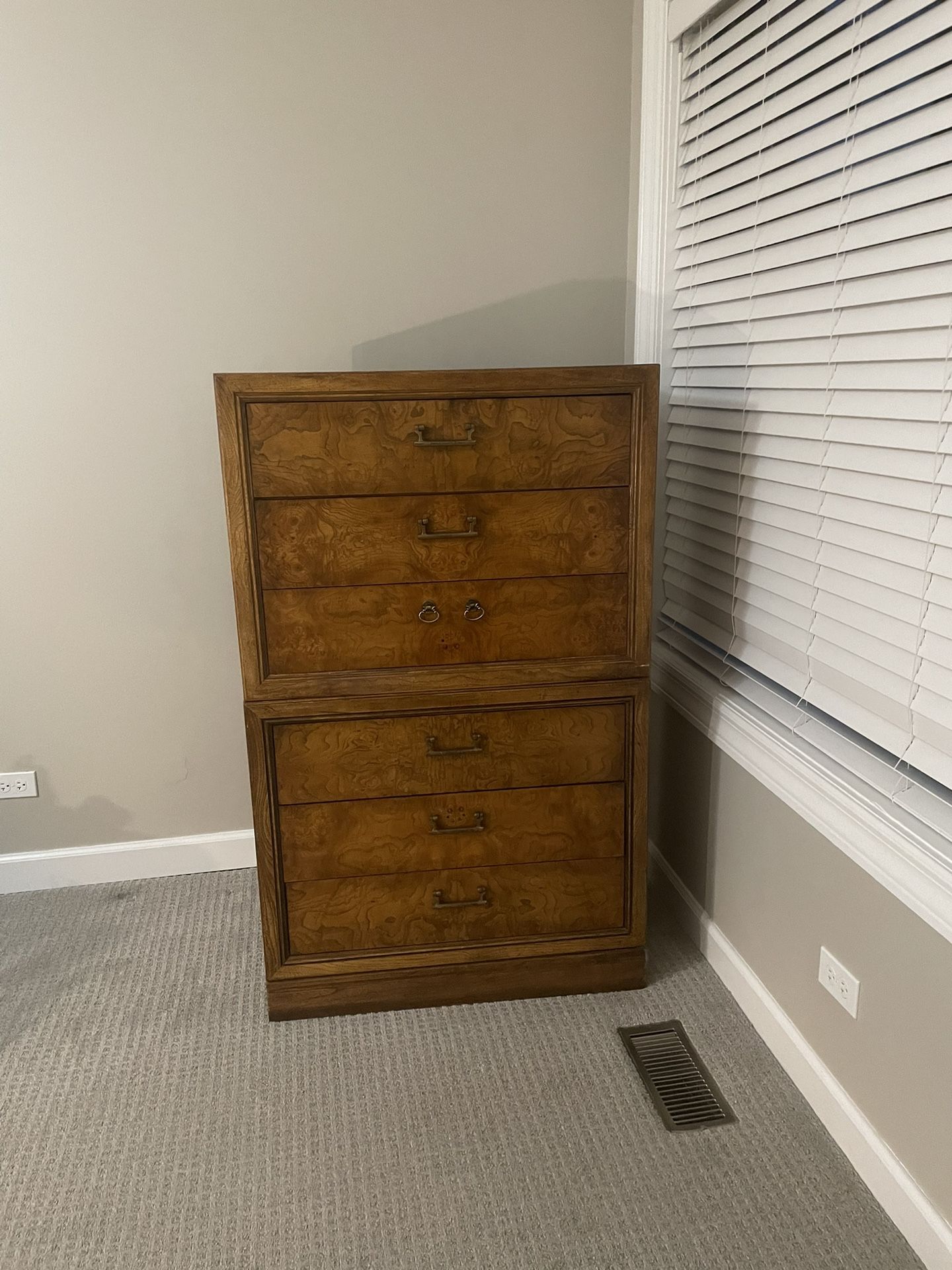 2 Part Dresser