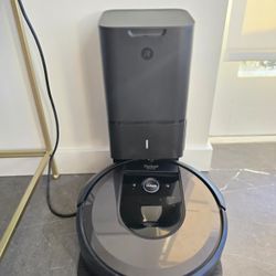 iRobot Roomba i7+