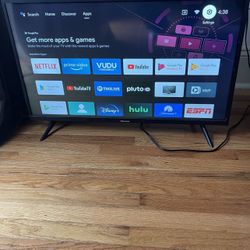 Hisense Android Smart TV - 32 inch with Full Motion Mount