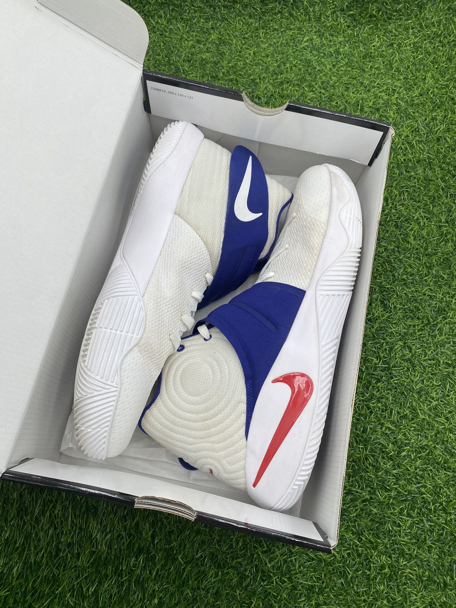 Nike Kyrie 2 “USA” Size 13M Basketball Shoes