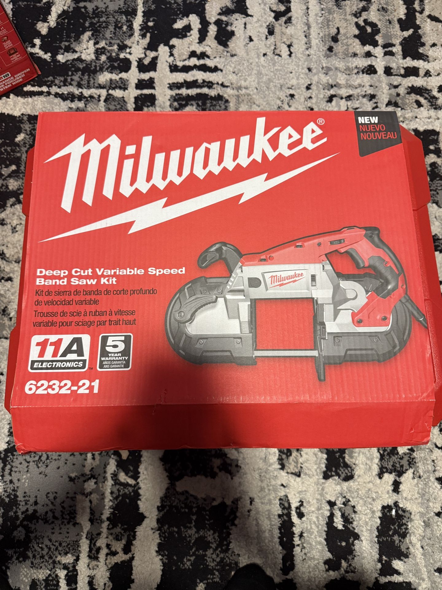 Milwaukee Deep Cut Band Saw