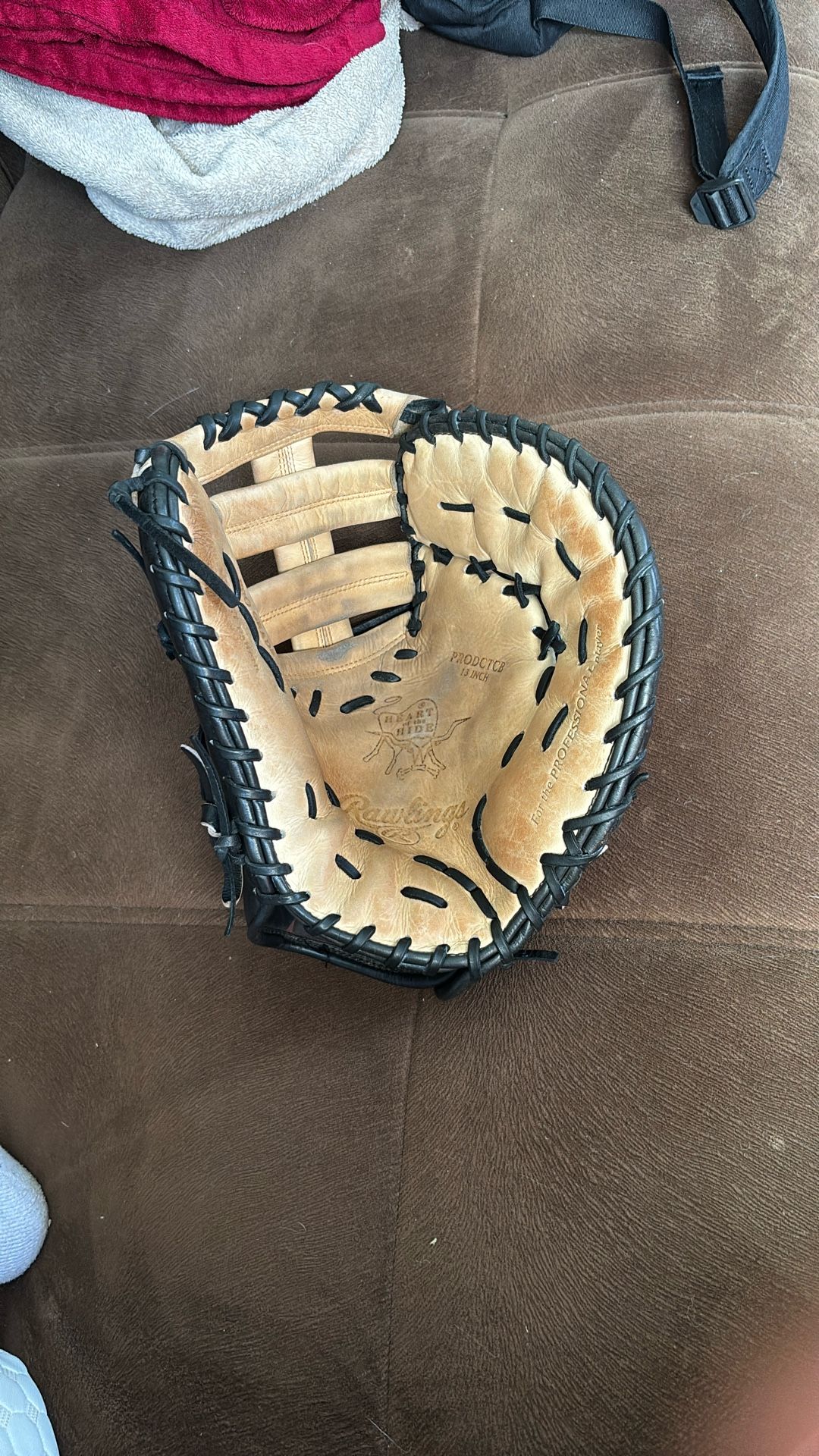 Heart of the Hide 1st Base Mitt
