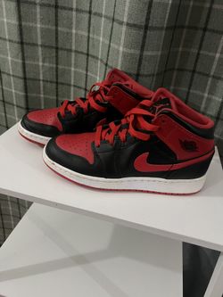 Nike Air Jordan 1 Mid