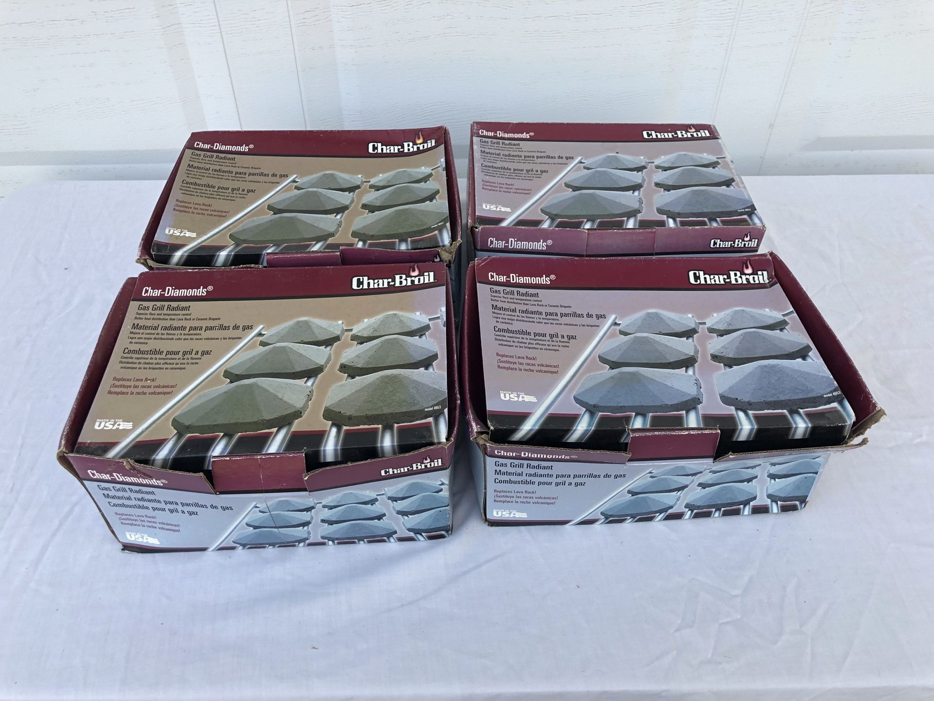 Char-Broil Char-Diamond ceramic briquettes 4 gas grill, 3.5 boxes, new