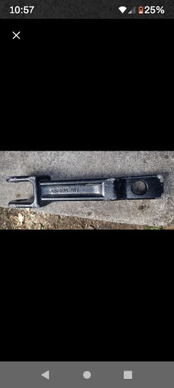 Kenworth/Peterbuilt Tow Hook A20-6014