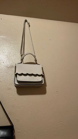 creme color purse