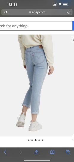 Women’s Levi’s 